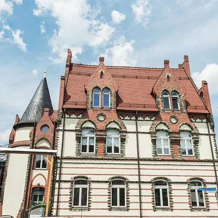 Apartmenthaus Am Dom Maisonette Mit Parkplatz Zwickau Exterior photo