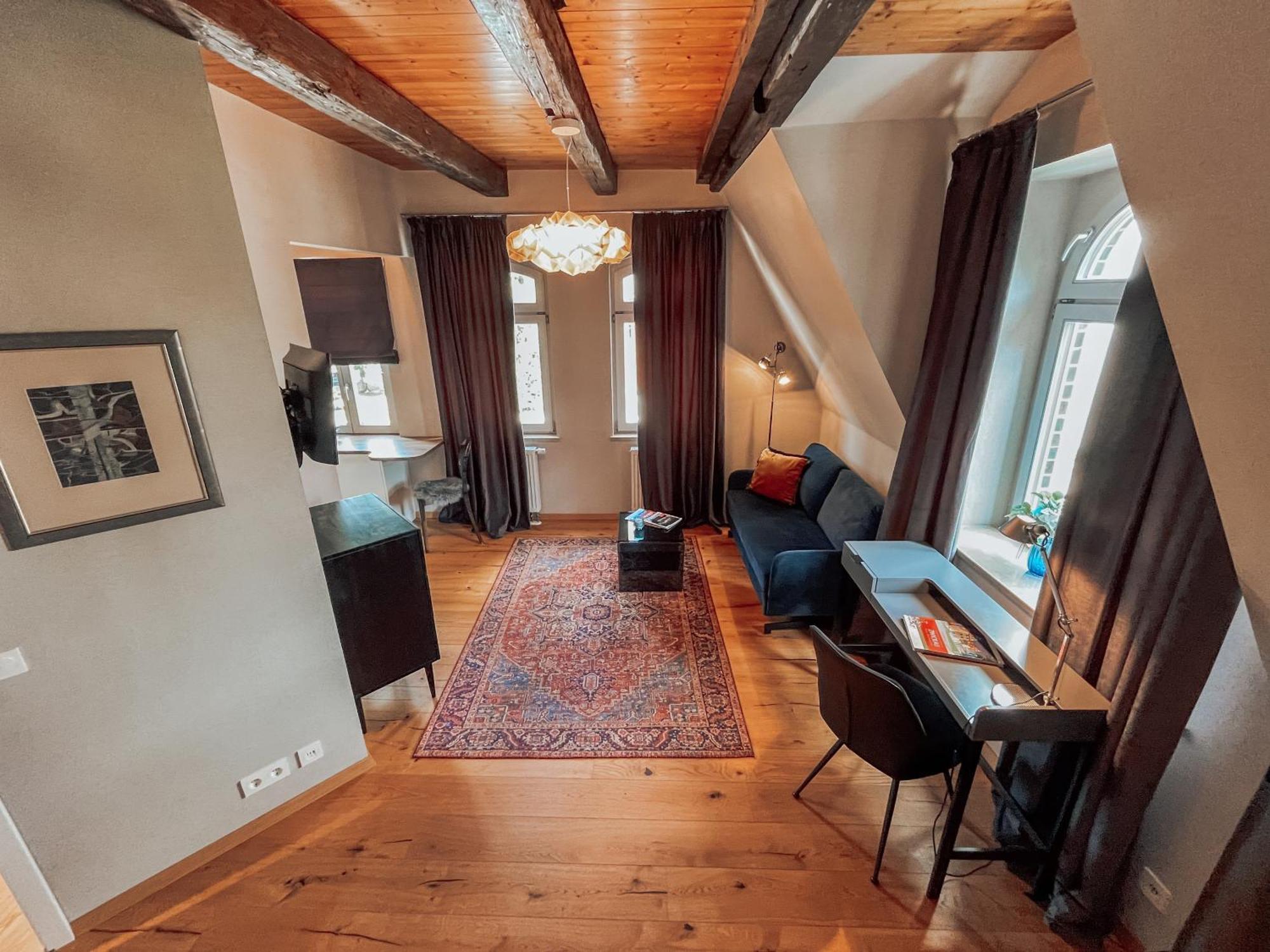 Apartmenthaus Am Dom Maisonette Mit Parkplatz Apartment Zwickau